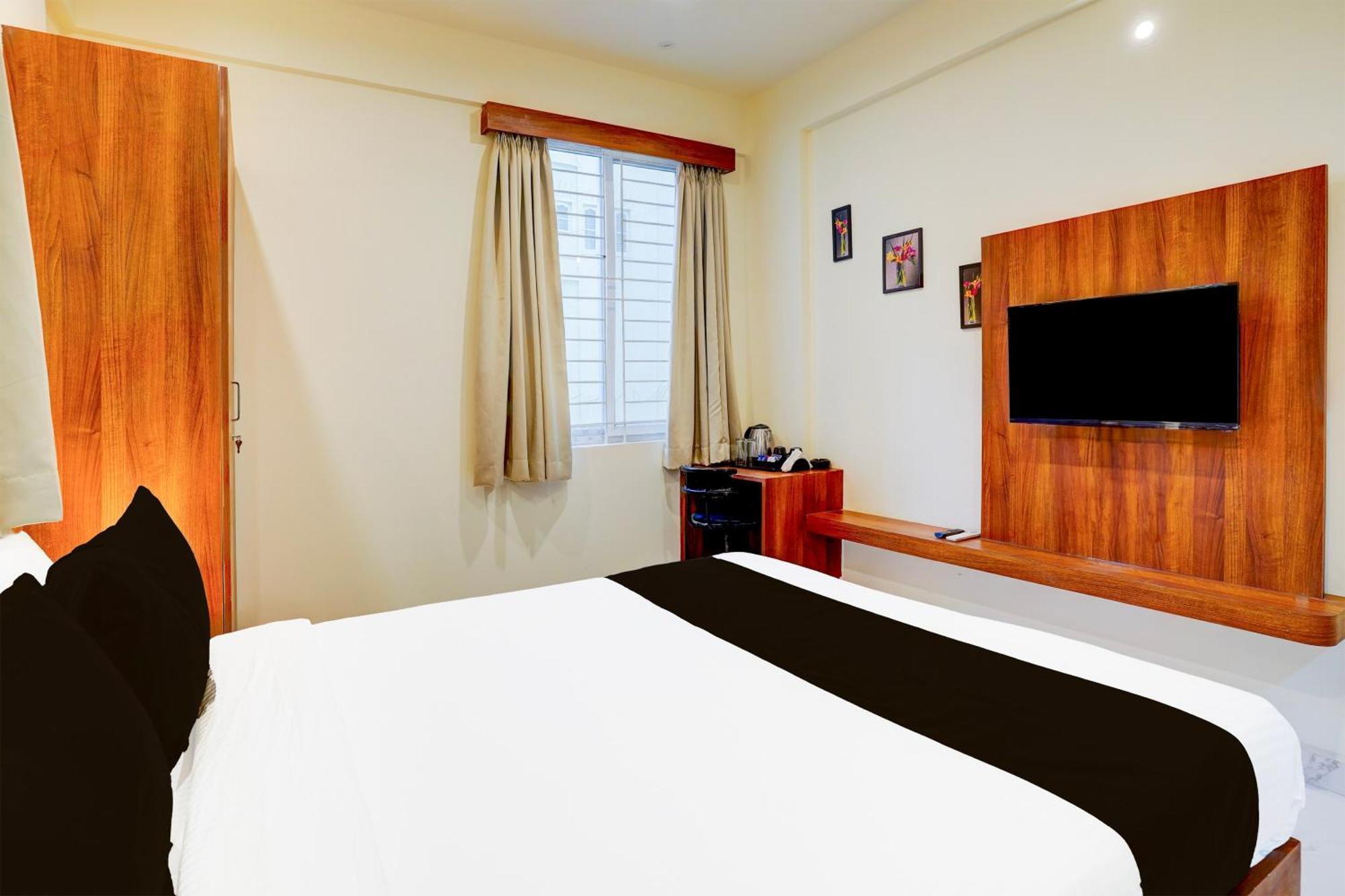 Super Townhouse Marathahalli Near Klm Fashion Mall バンガロール エクステリア 写真