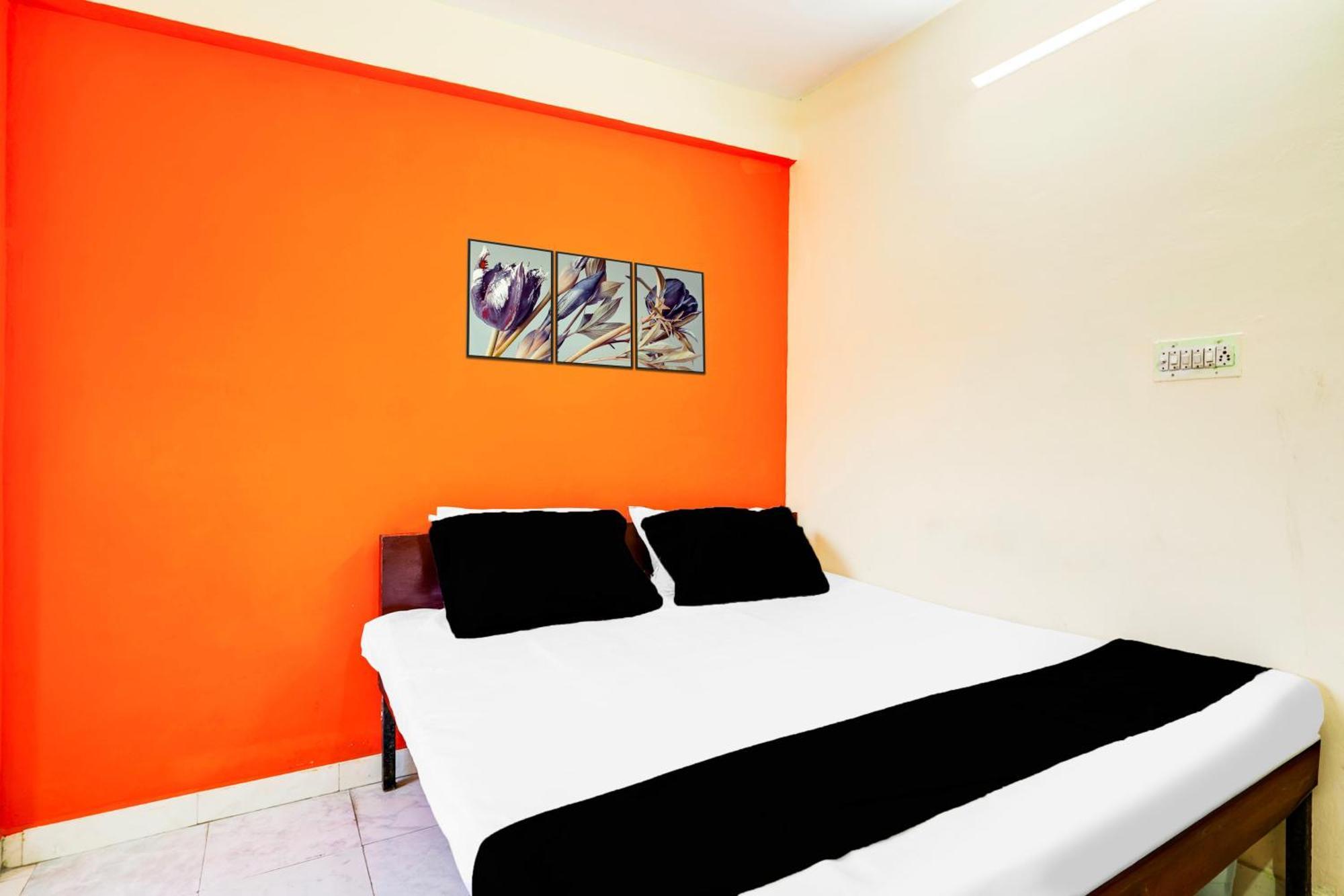 Super Townhouse Marathahalli Near Klm Fashion Mall バンガロール エクステリア 写真