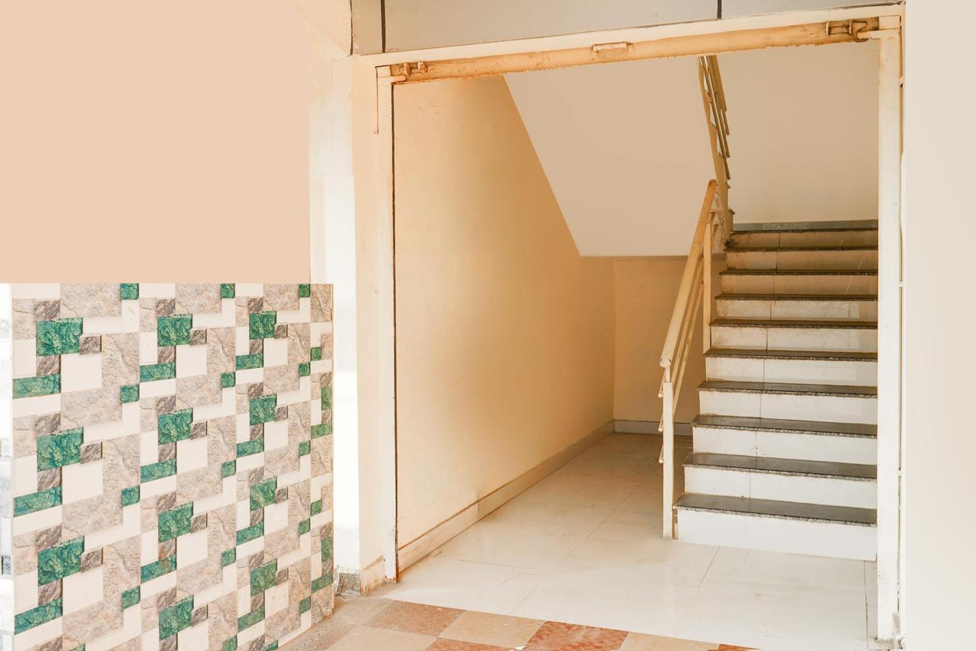 Super Townhouse Marathahalli Near Klm Fashion Mall バンガロール エクステリア 写真